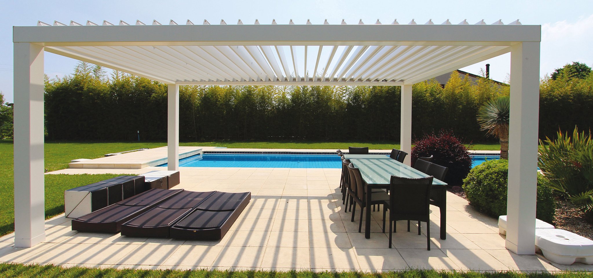 Pergola MIRA 4 freistehende pergola aluminium Isotrajalousien.de