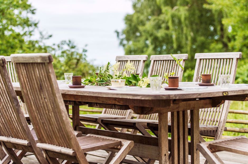 Wie lassen sich die Gartenmöbel für die Pergola auswählen?