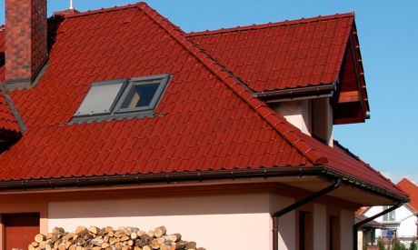 Dachfenstersysteme für eine perfekte Beschattung, und dies nicht nur für Dachgeschossräume