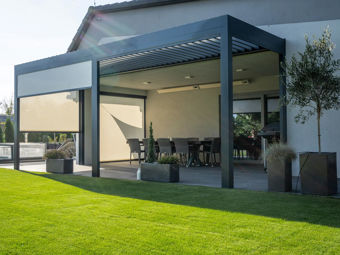 Beschattungsrollos für die Pergola – welche Typen gibt es und welchen sollte man wählen?