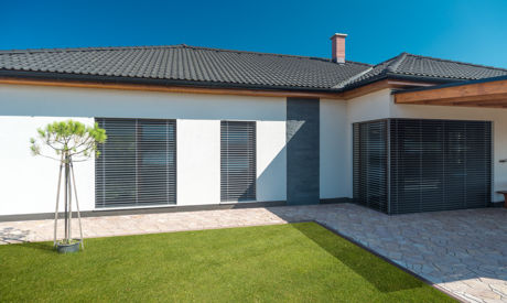 So erkennen Sie eine hochwertige Außenjalousie: Details und Werkstoffe im Fokus