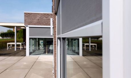 Wie lassen sich ein Balkon oder eine Loggia am besten beschatten? 