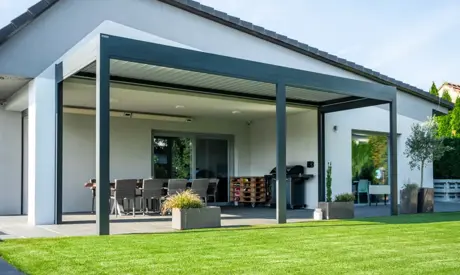 Bereiten Sie Terrasse und Pergola auf den Frühling vor: Umfassender Ratgeber