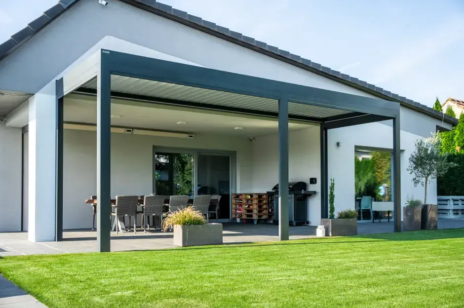 Bereiten Sie Terrasse und Pergola auf den Frühling vor: Umfassender Ratgeber