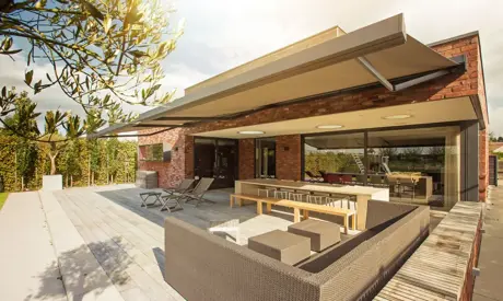 Markisen: Welcher Typ eignet sich für einen Balkon und welcher für eine Terrasse?